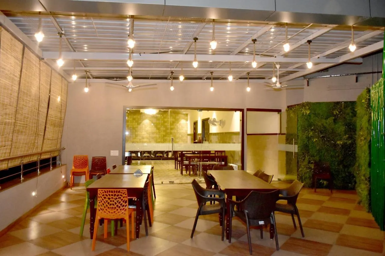 Hotel Amantran Inn - City Centre Udaipur 3*,  India