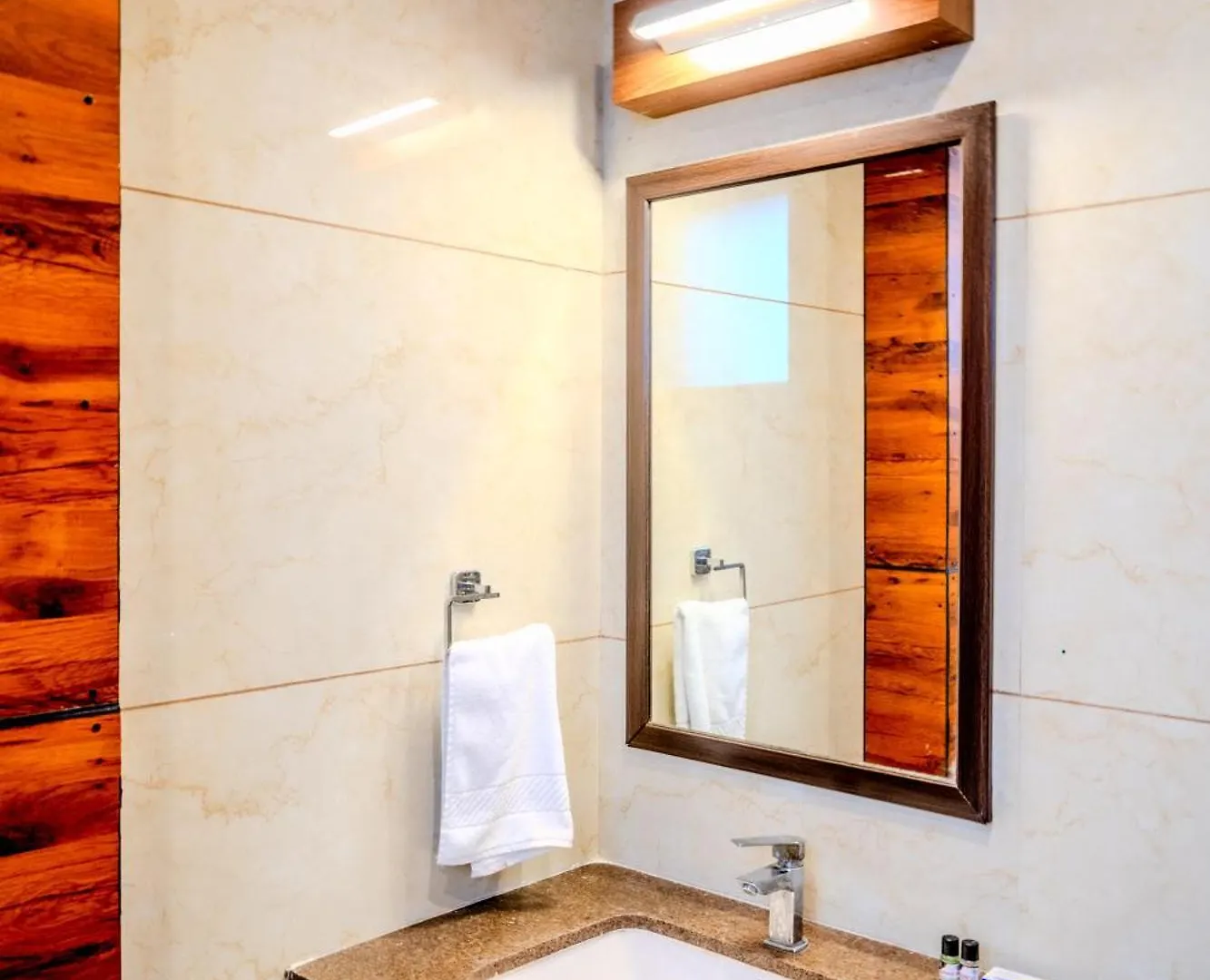 Hotel Amantran Inn - City Centre Udaipur