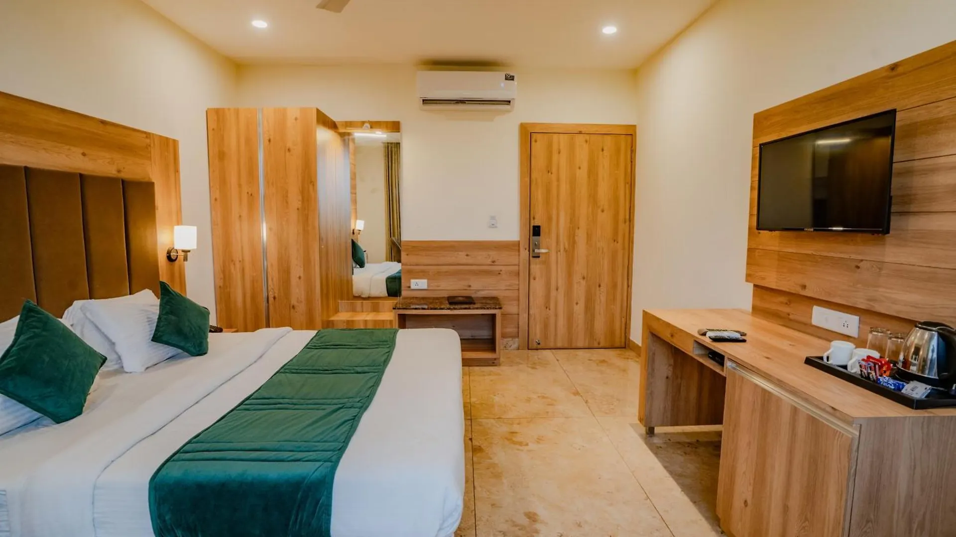 Hotel Amantran Inn - City Centre Udaipur 3*,  India